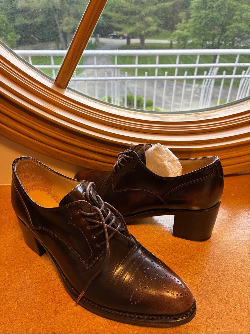 The Office of Angela Scott Miss Button Derby Mid-Heel Brown Leather - 38W New
